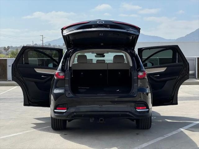 2025 Mazda CX-70 Premium Package