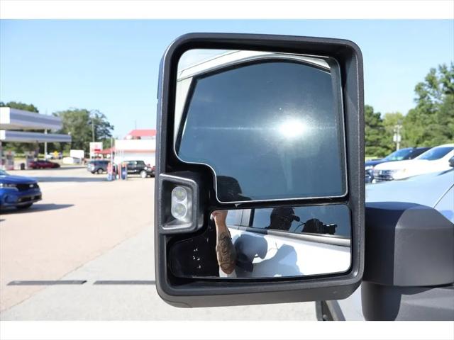 2021 Chevrolet Silverado 2500HD 4WD Crew Cab Standard Bed Custom