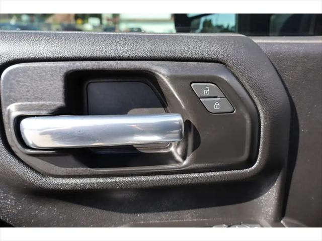 2021 Chevrolet Silverado 2500HD 4WD Crew Cab Standard Bed Custom