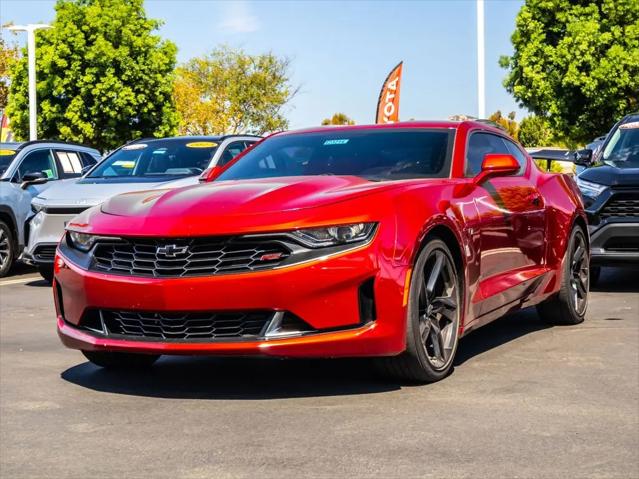 2021 Chevrolet Camaro RWD Coupe 2LT