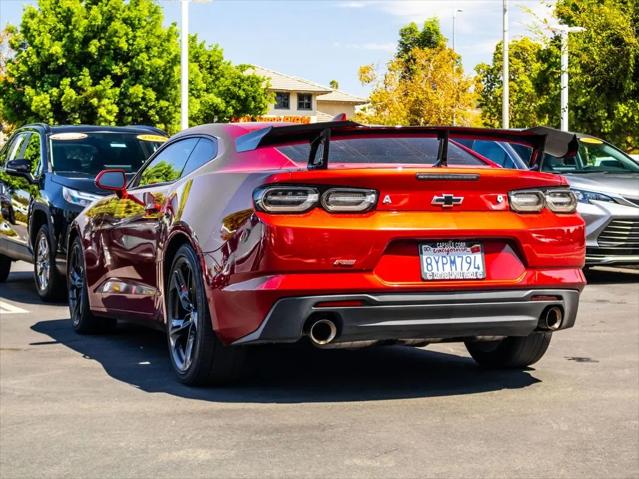 2021 Chevrolet Camaro RWD Coupe 2LT