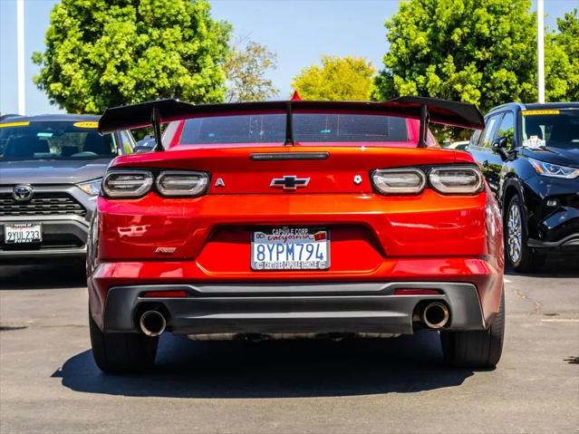 2021 Chevrolet Camaro RWD Coupe 2LT