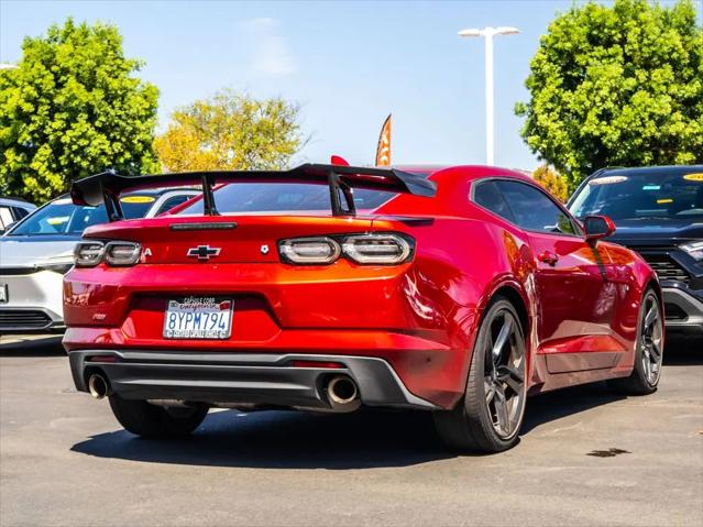 2021 Chevrolet Camaro RWD Coupe 2LT