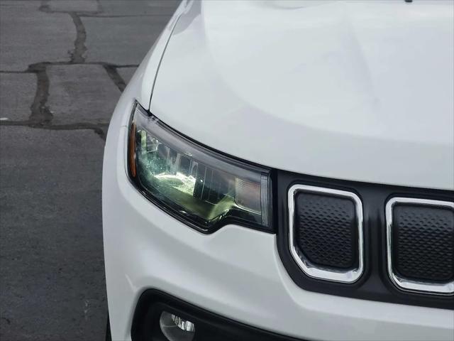 2022 Jeep Compass Latitude Lux 4x4