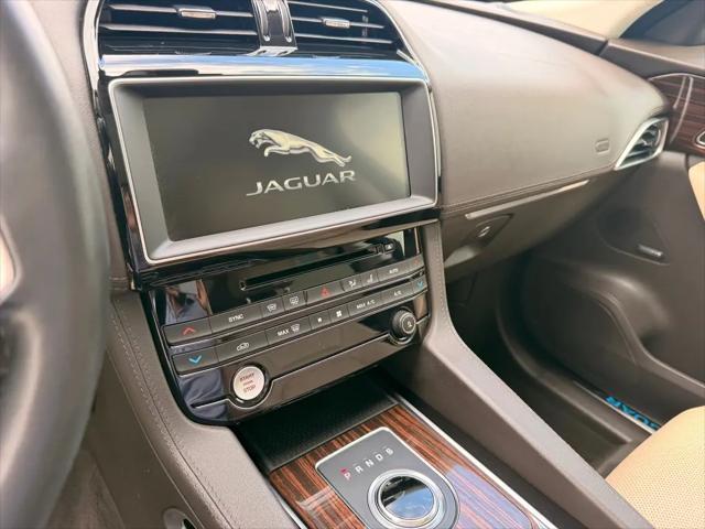 2019 Jaguar F-PACE 25t Prestige