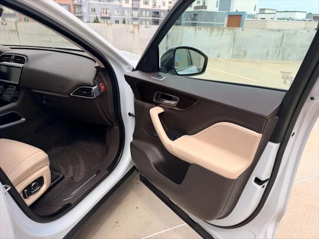 2019 Jaguar F-PACE 25t Prestige
