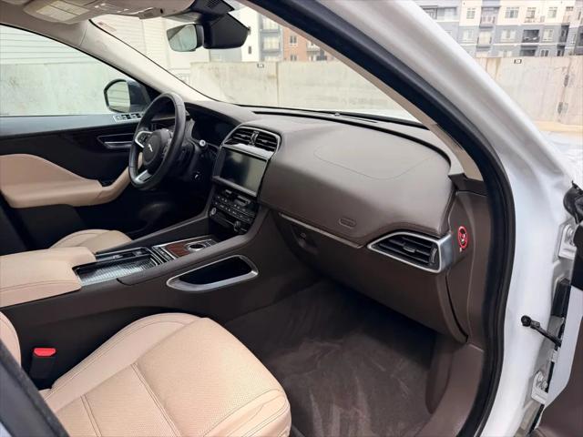 2019 Jaguar F-PACE 25t Prestige