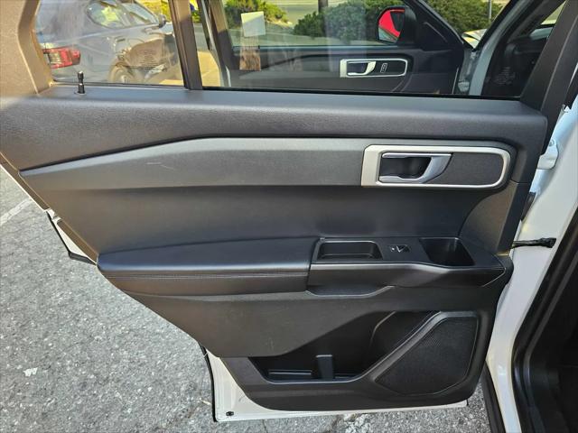 2021 Ford Explorer Base