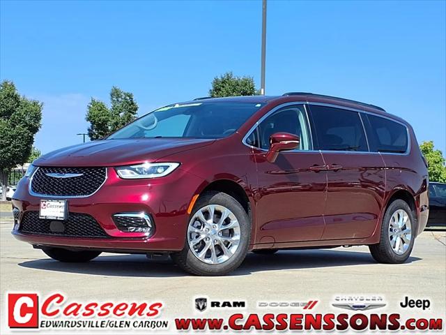 2022 Chrysler Pacifica Touring L AWD for sale in Glen Carbon, IL