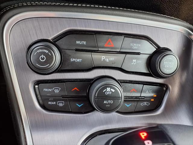 2017 Dodge Challenger SXT Plus