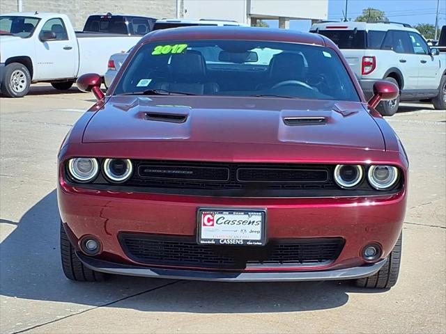 2017 Dodge Challenger SXT Plus
