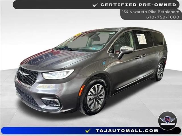 2022 Chrysler Pacifica Hybrid Limited for sale in Bethlehem, PA