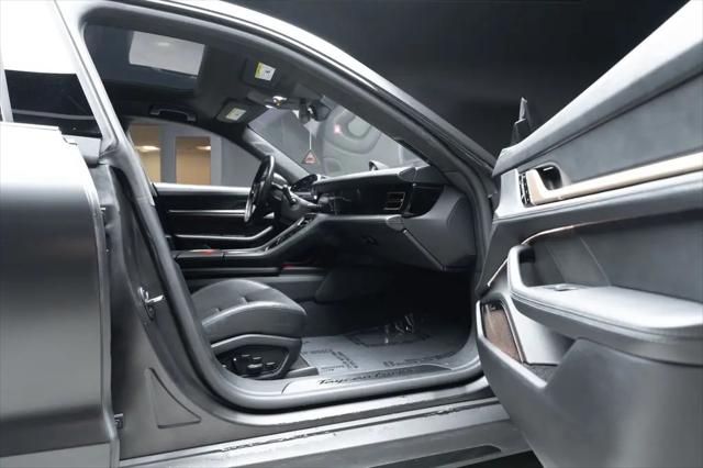 2020 Porsche Taycan Turbo