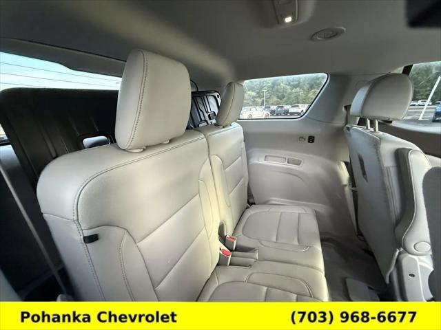 2022 GMC Acadia SLT