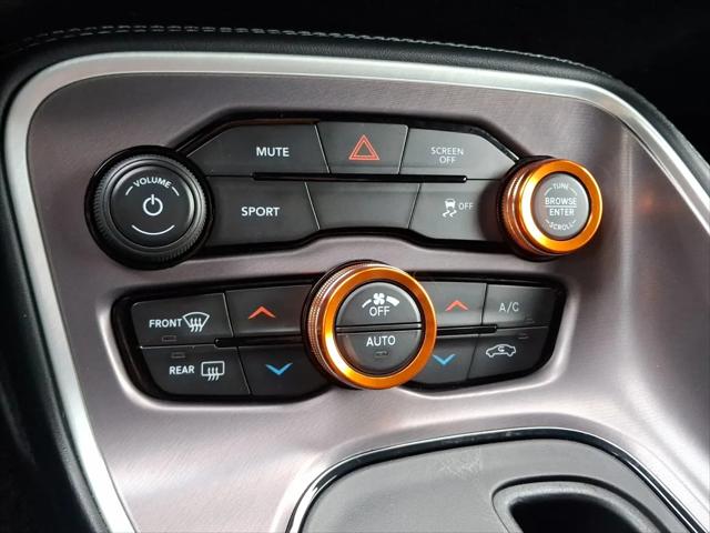 2022 Dodge Challenger SXT