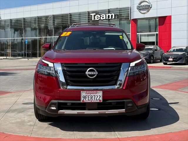 2023 Nissan Pathfinder SL FWD