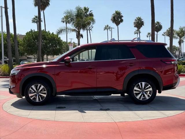 2023 Nissan Pathfinder SL FWD