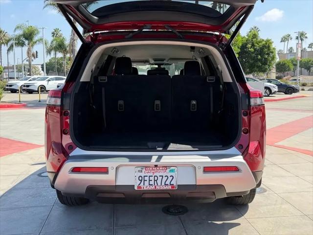 2023 Nissan Pathfinder SL FWD