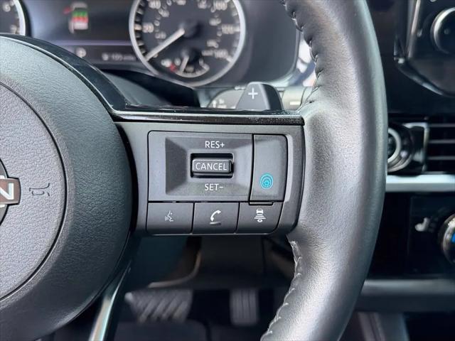 2023 Nissan Pathfinder SL FWD