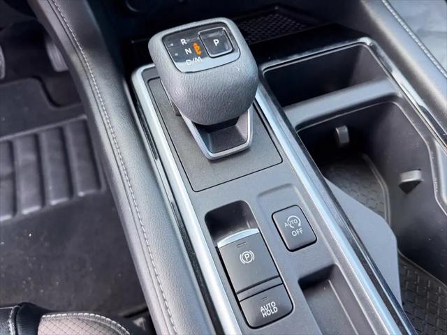 2023 Nissan Pathfinder SL FWD