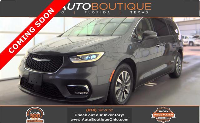 2021 Chrysler Pacifica Hybrid Touring L for sale near Columbus, OH