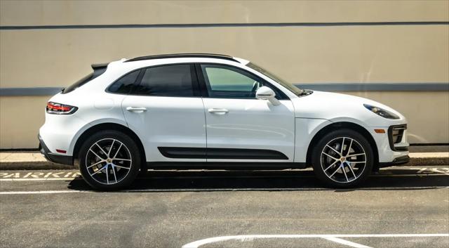 2023 Porsche Macan T