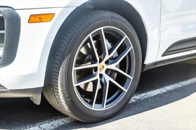 2023 Porsche Macan T