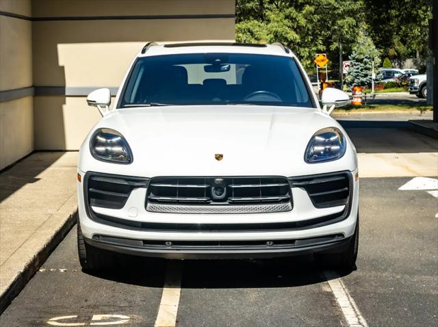 2023 Porsche Macan T