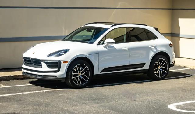 2023 Porsche Macan T