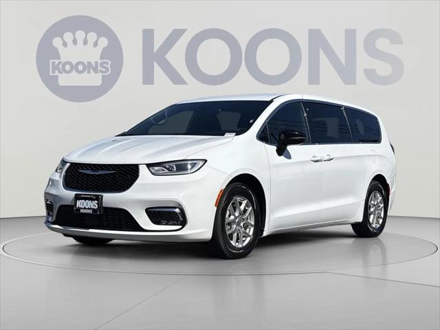 2025 Chrysler Pacifica Select for sale in Woodbridge, VA