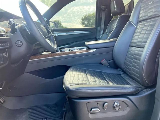 2025 Cadillac Escalade ESV Premium Luxury Platinum
