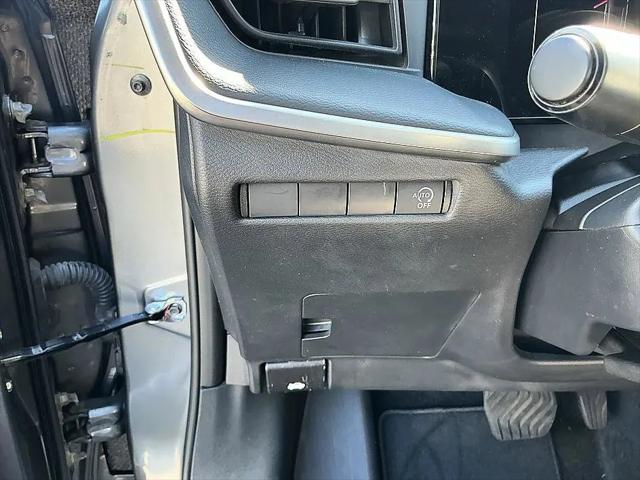 2025 Nissan Kicks S FWD