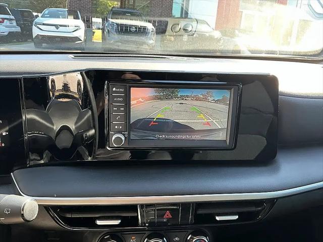 2025 Nissan Kicks S FWD