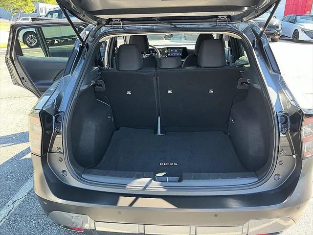 2025 Nissan Kicks S FWD