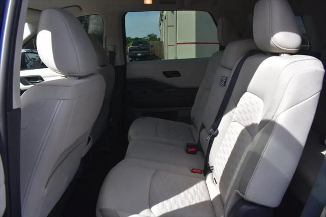 2024 Nissan Pathfinder SV 4WD