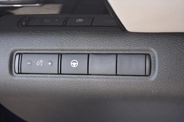 2024 Nissan Pathfinder SV 4WD
