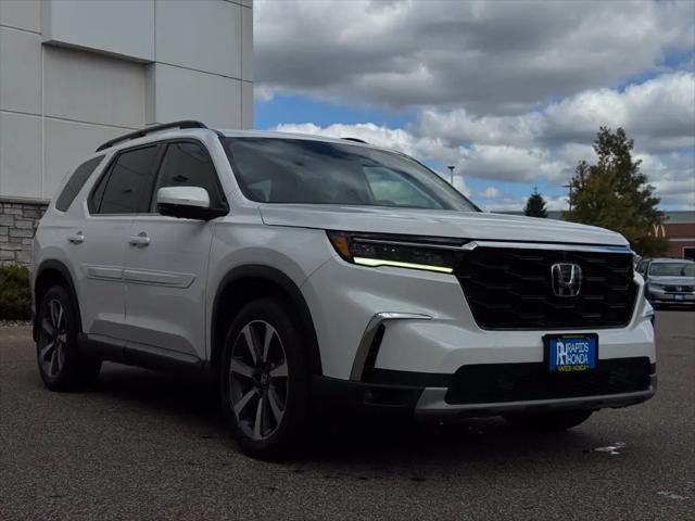 2023 Honda Pilot AWD Elite