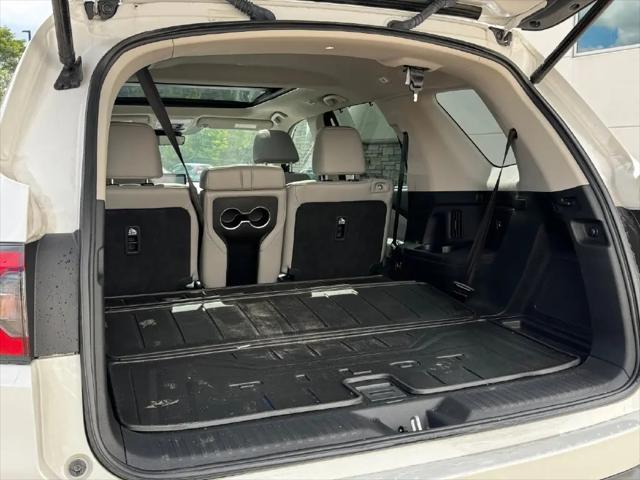 2023 Honda Pilot AWD Elite