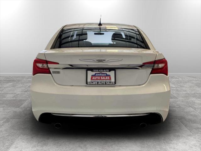 2013 Chrysler 200 LX