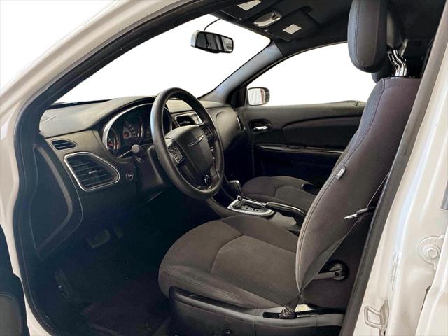 2013 Chrysler 200 LX