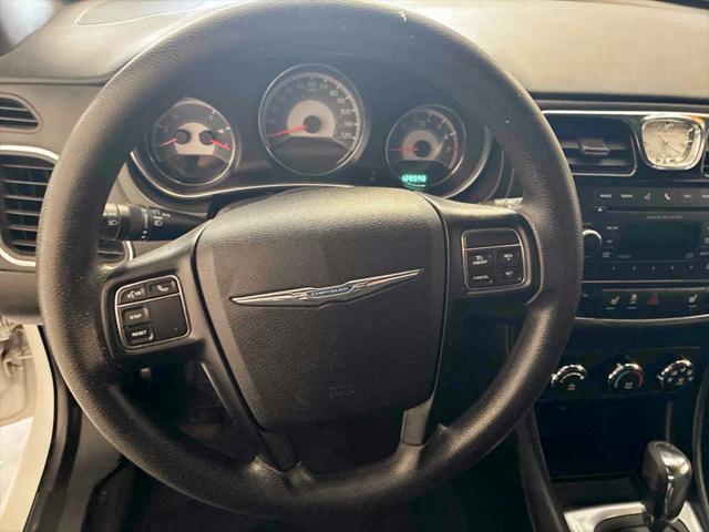 2013 Chrysler 200 LX