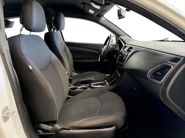 2013 Chrysler 200 LX
