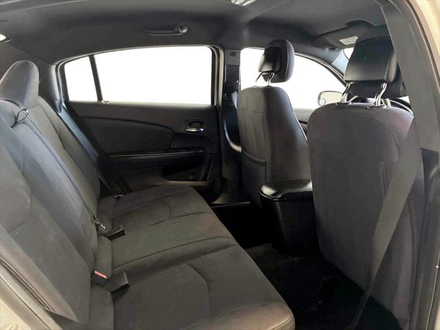2013 Chrysler 200 LX