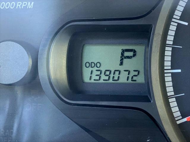 2013 Toyota Sienna LE V6 8 Passenger
