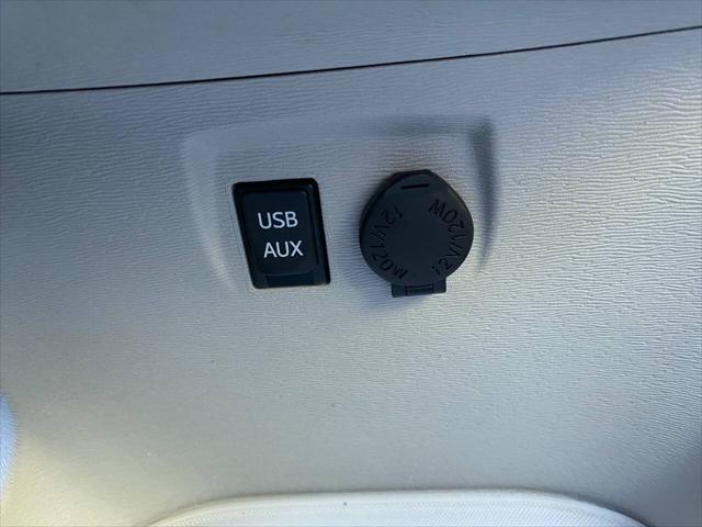 2013 Toyota Sienna LE V6 8 Passenger