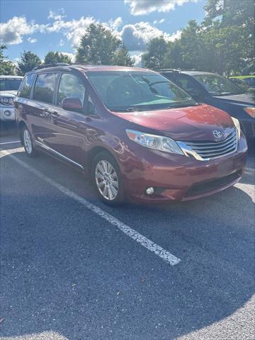 2017 Toyota Sienna XLE 7 Passenger for sale in Muncy, PA