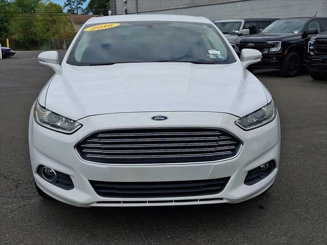 2016 Ford Fusion SE 2016 Ford Fusion SE