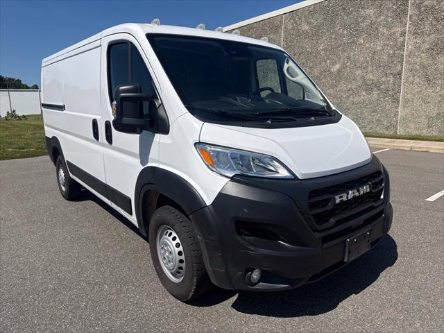 2025 RAM ProMaster 2500 Cargo Van Tradesman Low Roof 136 WB w/Pass Seat 2025 RAM ProMaster 2500 Cargo Van Tradesman Low Roof 136 WB w/Pass Seat