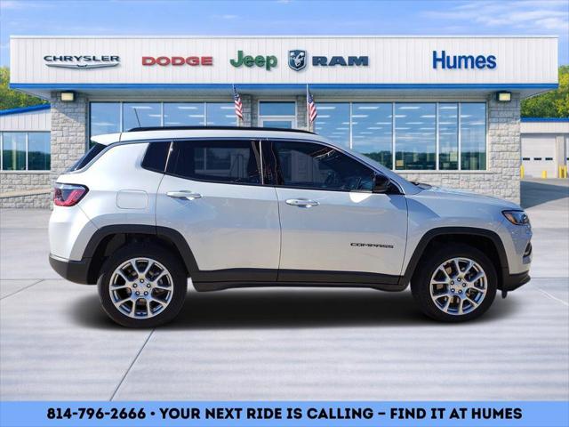 2024 Jeep Compass Latitude Lux FWD 2024 Jeep Compass Latitude Lux FWD