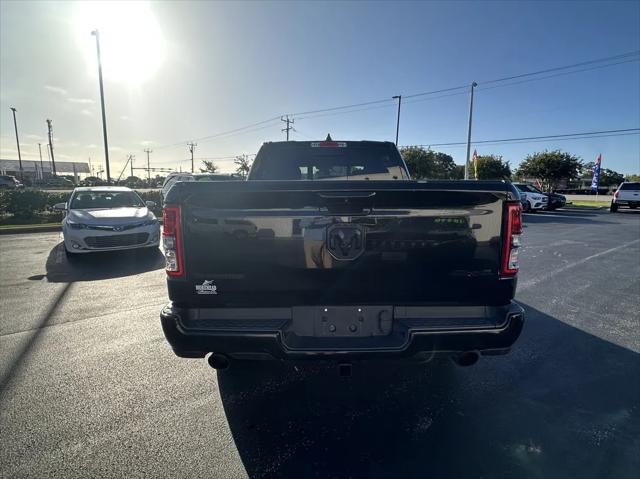 2019 Ram 1500 Big Horn/Lone Star Crew Cab 4x4 57 Box